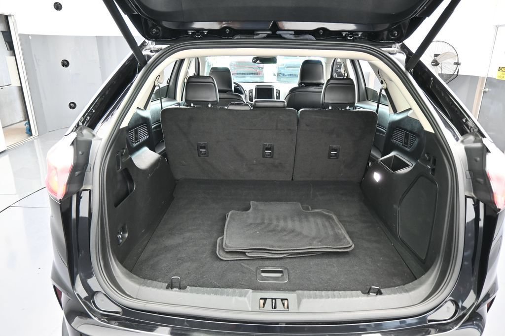 Used 2024 Ford Edge Titanium AWD/4WD image 43