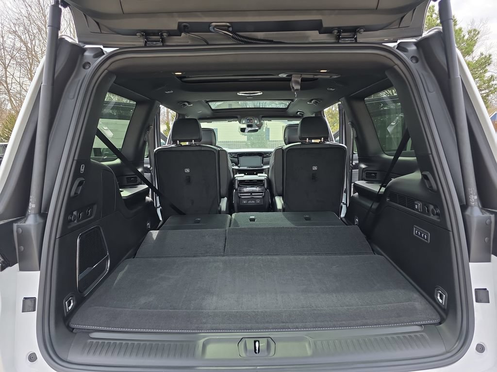 New 2026 Jeep Grand Wagoneer Limited w/ Premium Group II AWD/4WD image 14