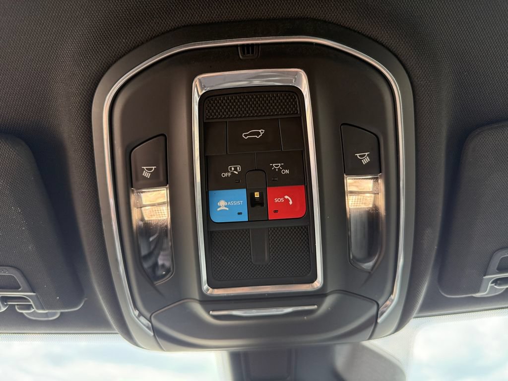 Used 2023 Jeep Grand Cherokee L Laredo AWD/4WD image 49