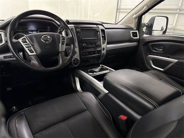 Used 2017 Nissan Titan PRO-4X image 17
