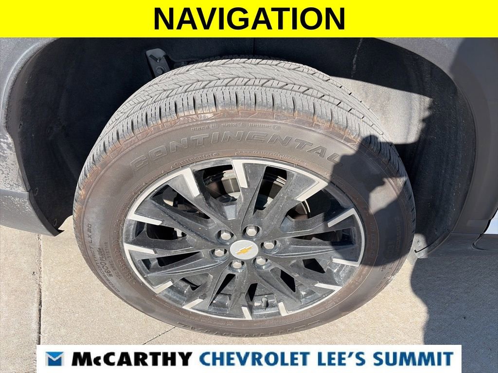 Used 2024 Chevrolet Traverse LT image 16