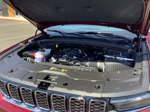 New 2025 Jeep Grand Cherokee Limited w/ Trailer Tow Package image 44