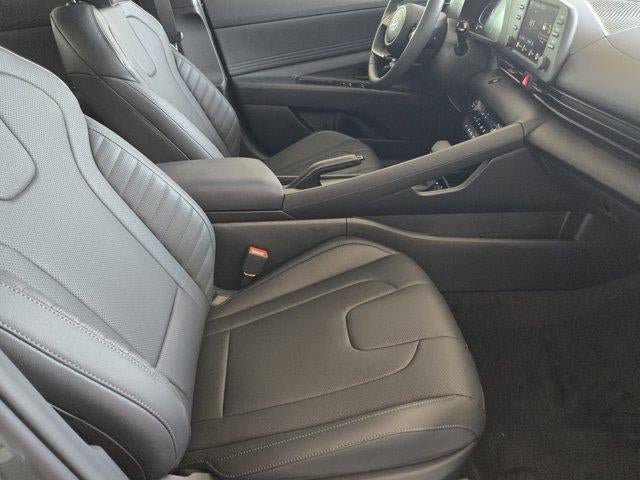 New 2026 Hyundai Elantra SEL Sport FWD image 10