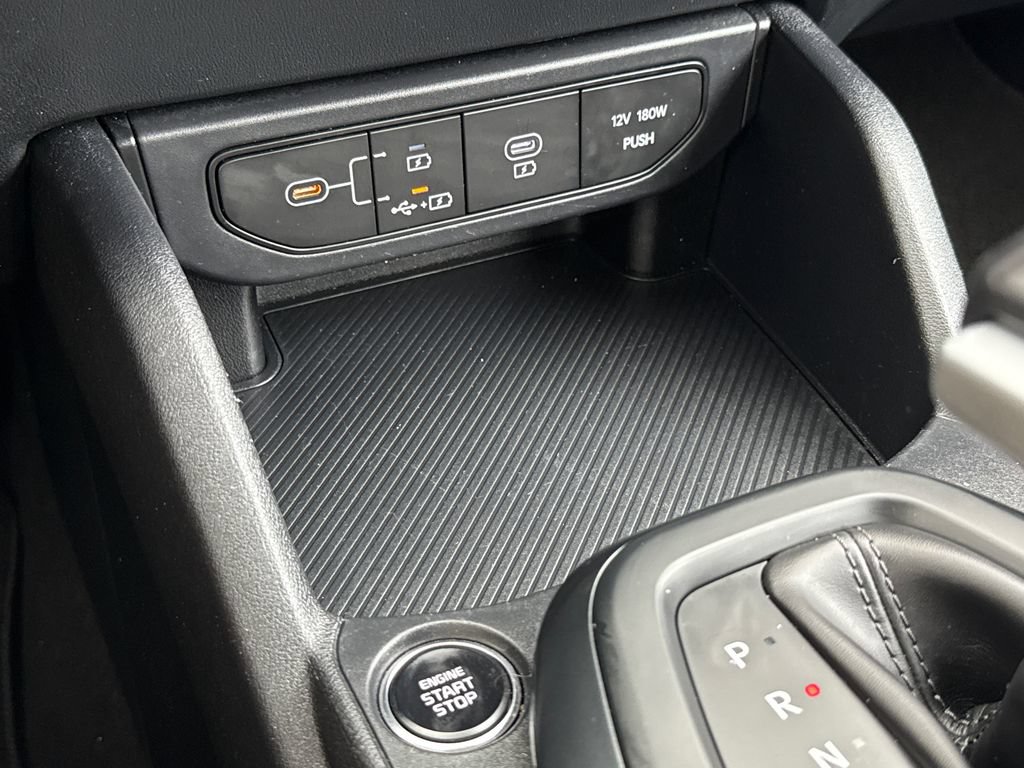 Used 2025 Kia K4 FWD image 25