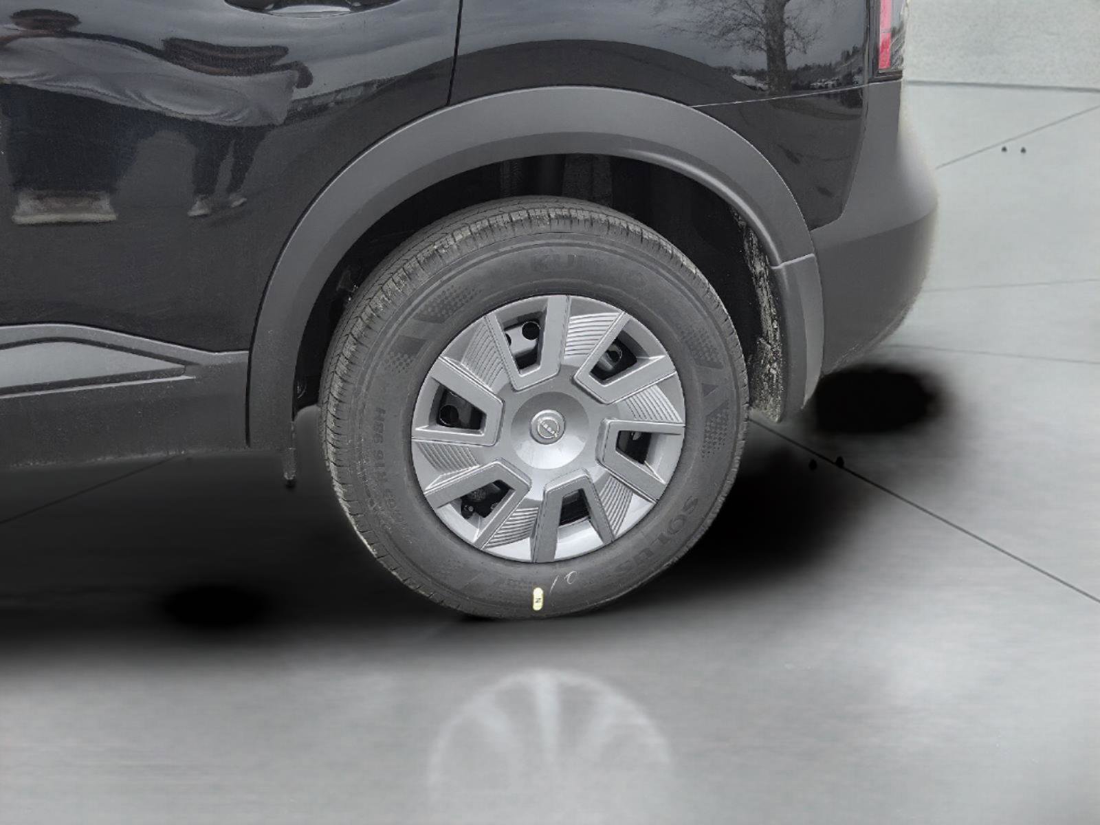 New 2026 Nissan Kicks SR image 26