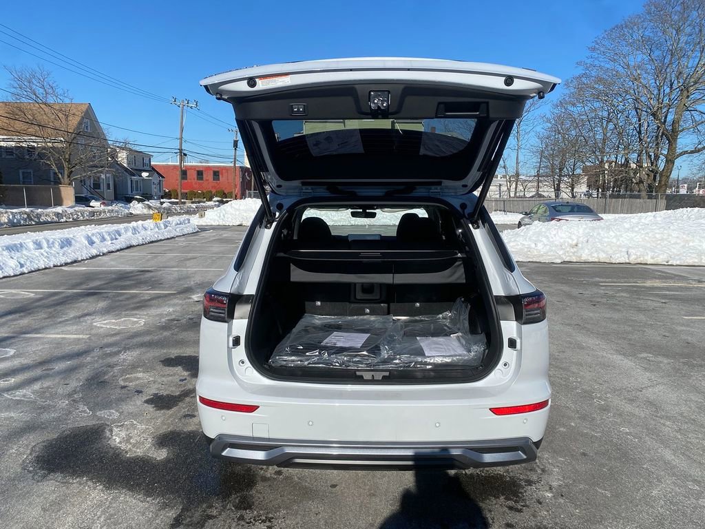 New 2026 Mitsubishi Outlander SE image 25