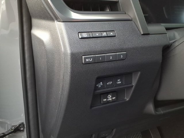 New 2026 Lexus GX 550 w/ Cold Area Package AWD/4WD image 19