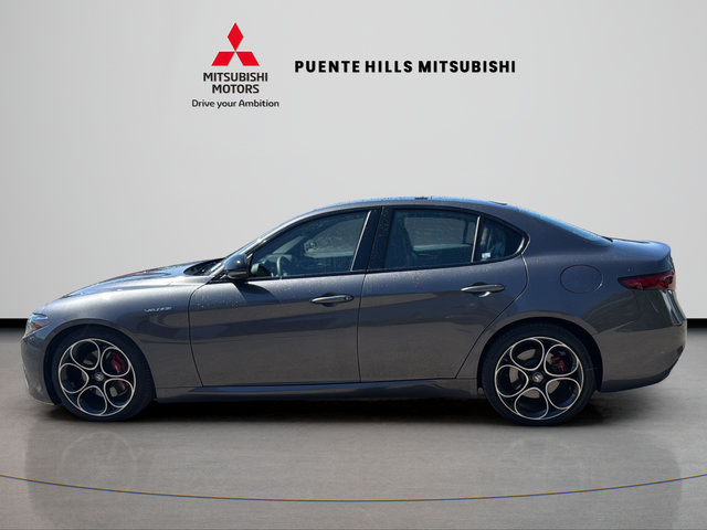 Used 2023 Alfa Romeo Giulia Veloce RWD image 8