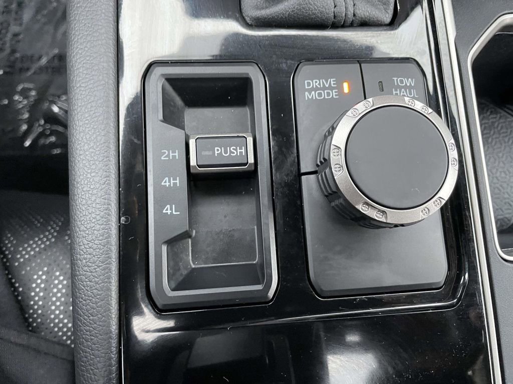 Used 2024 Toyota Tundra Limited image 43
