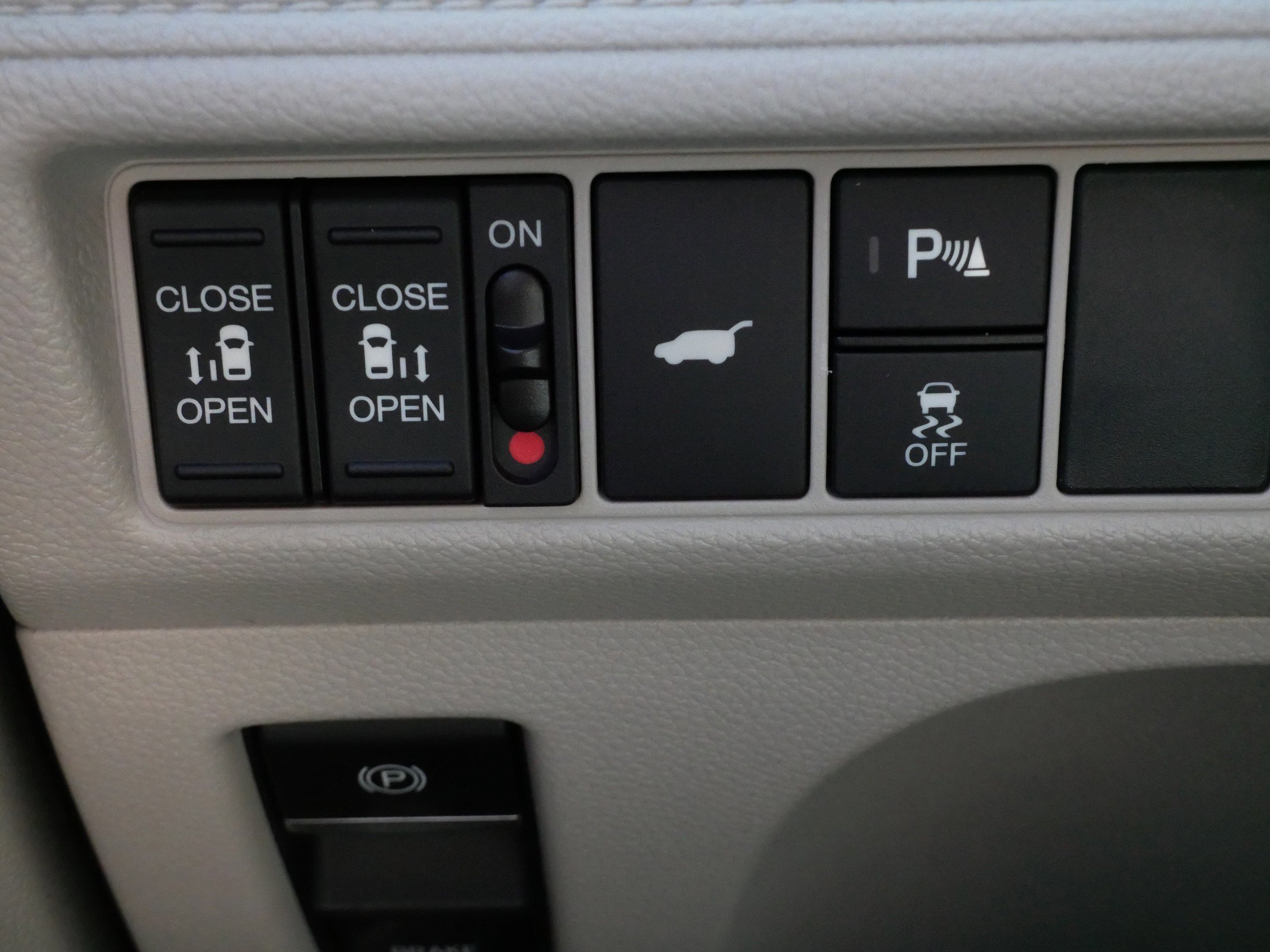 Certified 2026 Honda Odyssey Touring image 26