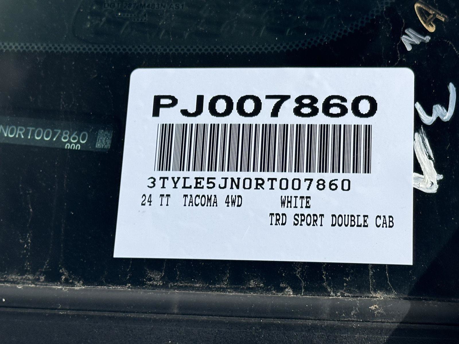 Used 2024 Toyota Tacoma TRD Sport w/ TRD Sport Upgrade Package AWD/4WD image 14