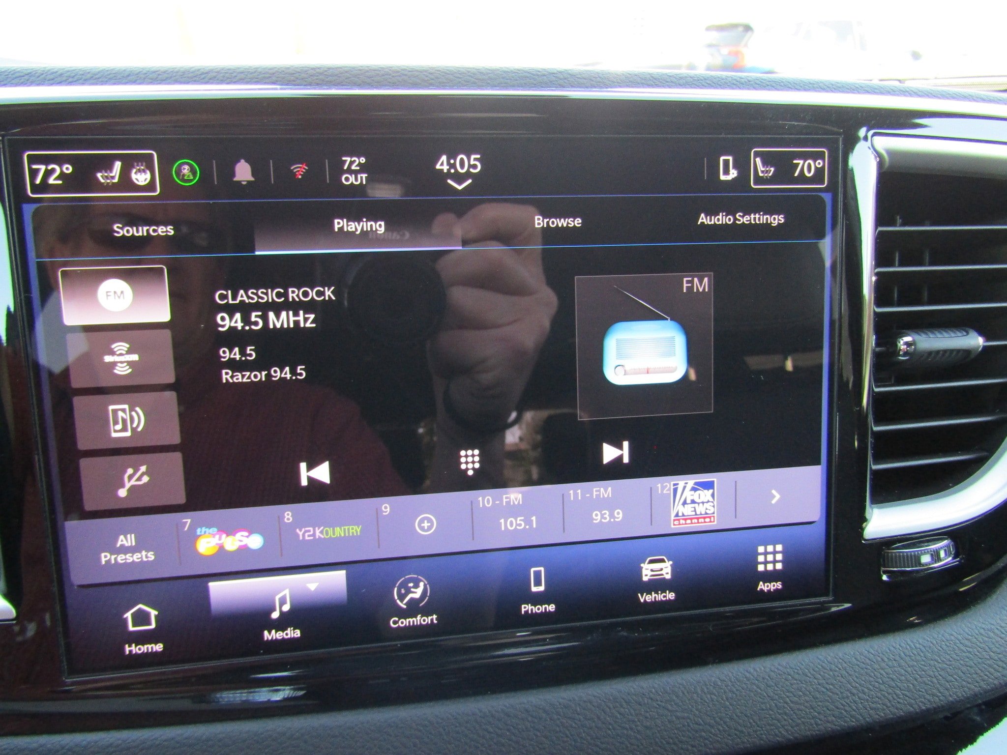 Used 2025 Chrysler Pacifica Select FWD image 28