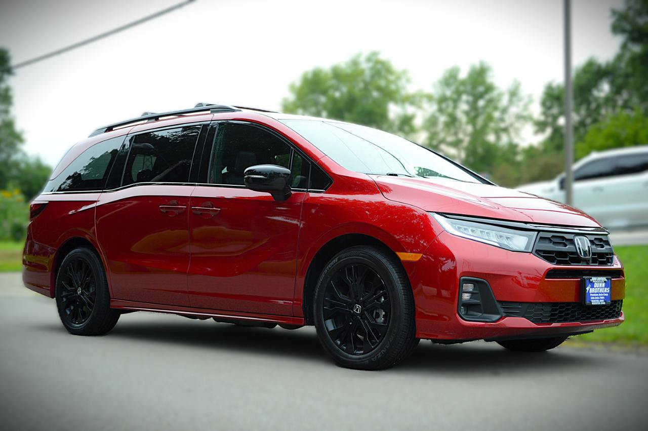 Used 2025 Honda Odyssey Sport-L image 3