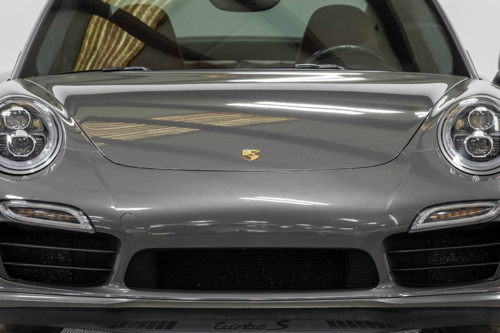 Used 2015 Porsche 911 Turbo S AWD/4WD image 4