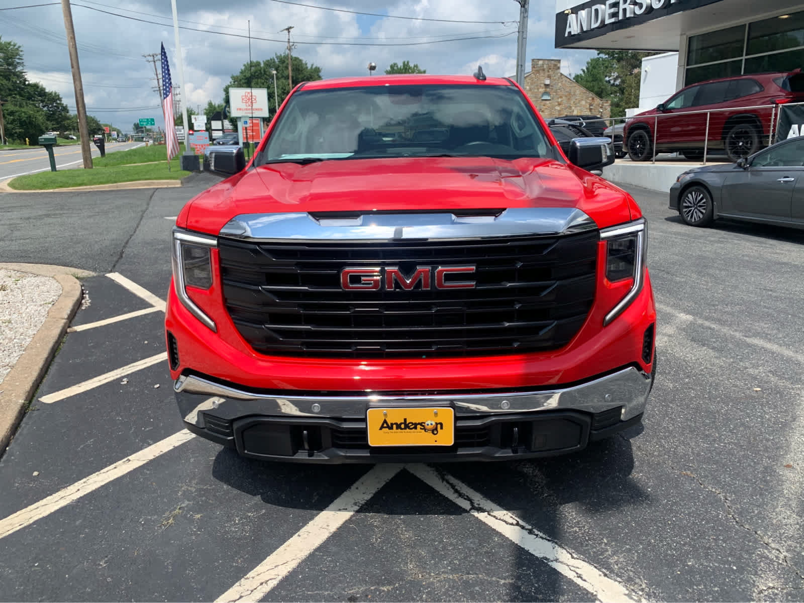 Used 2025 GMC Sierra 1500 Pro w/ Pro Value Package AWD/4WD image 2