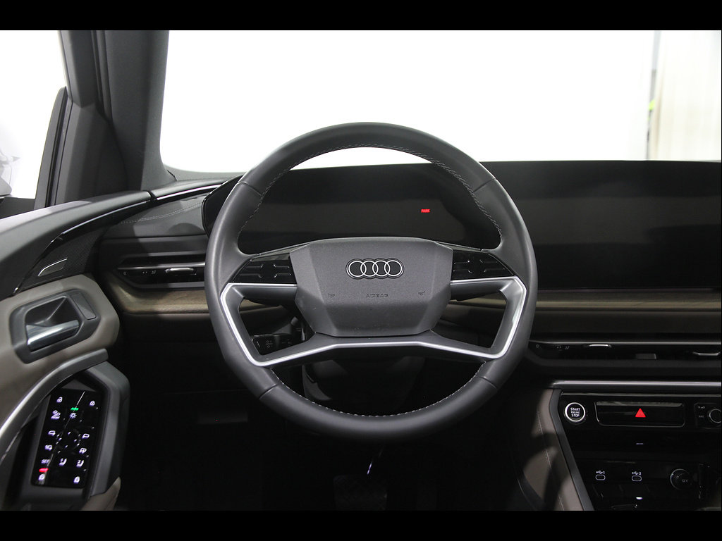 Used 2025 Audi Q5 Premium Plus AWD/4WD image 6