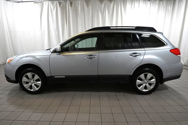 Used 2012 Subaru Outback 2.5i Limited w/ Moonroof Pkg AWD/4WD image 8