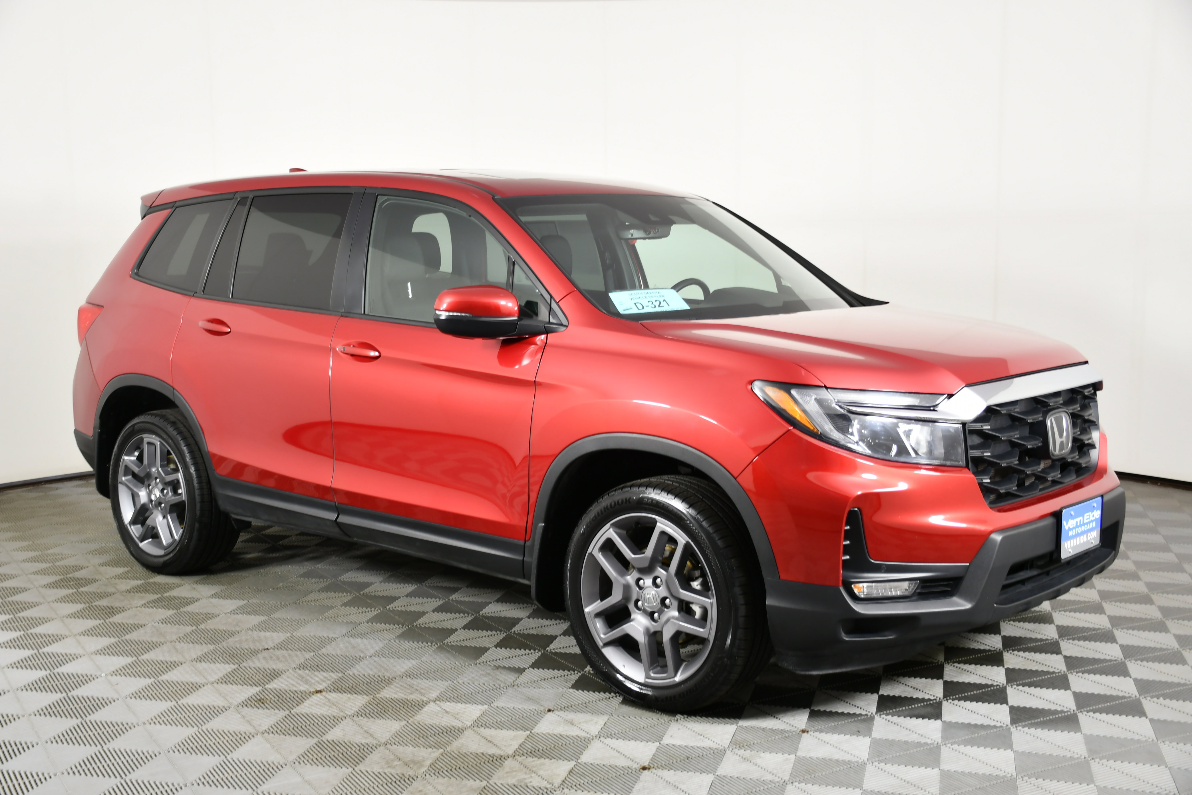 Used 2023 Honda Passport EX-L image 4