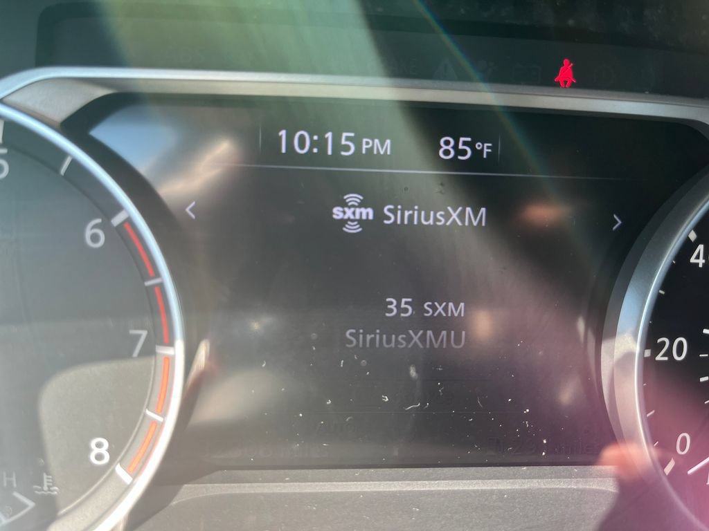 Used 2023 Nissan Rogue SV AWD/4WD image 16