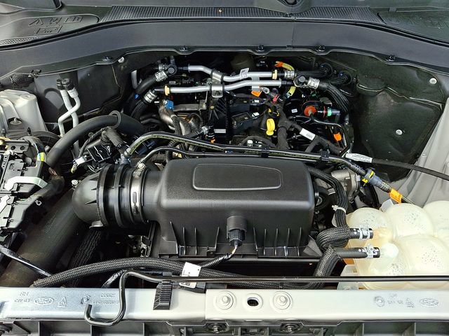 Used 2022 Ford Explorer XLT w/ Equipment Group 202A AWD/4WD image 29