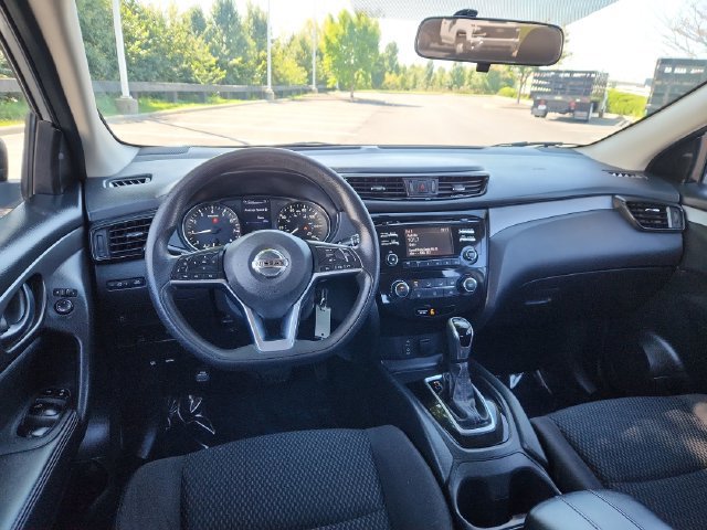 Used 2018 Nissan Rogue Sport S AWD/4WD image 30