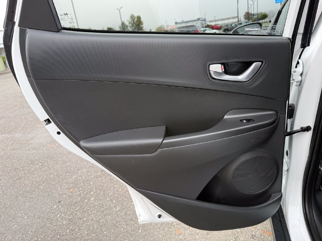 Used 2023 Hyundai Kona SE FWD image 20