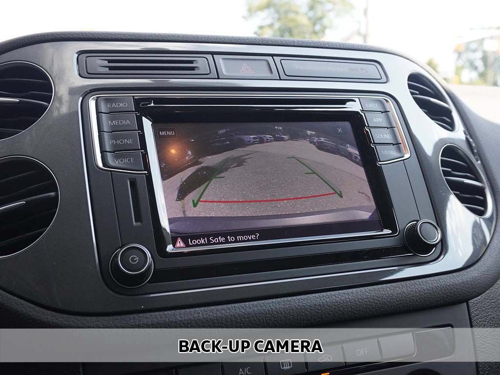 Used 2018 Volkswagen Tiguan Limited w/ Premium Package AWD/4WD image 3