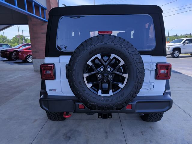 Used 2024 Jeep Wrangler Rubicon w/ Technology Group AWD/4WD image 7