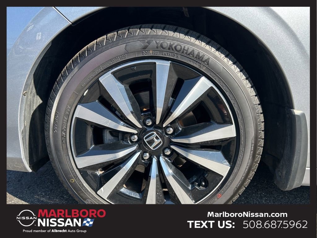 Used 2024 Honda Civic EX-L image 12