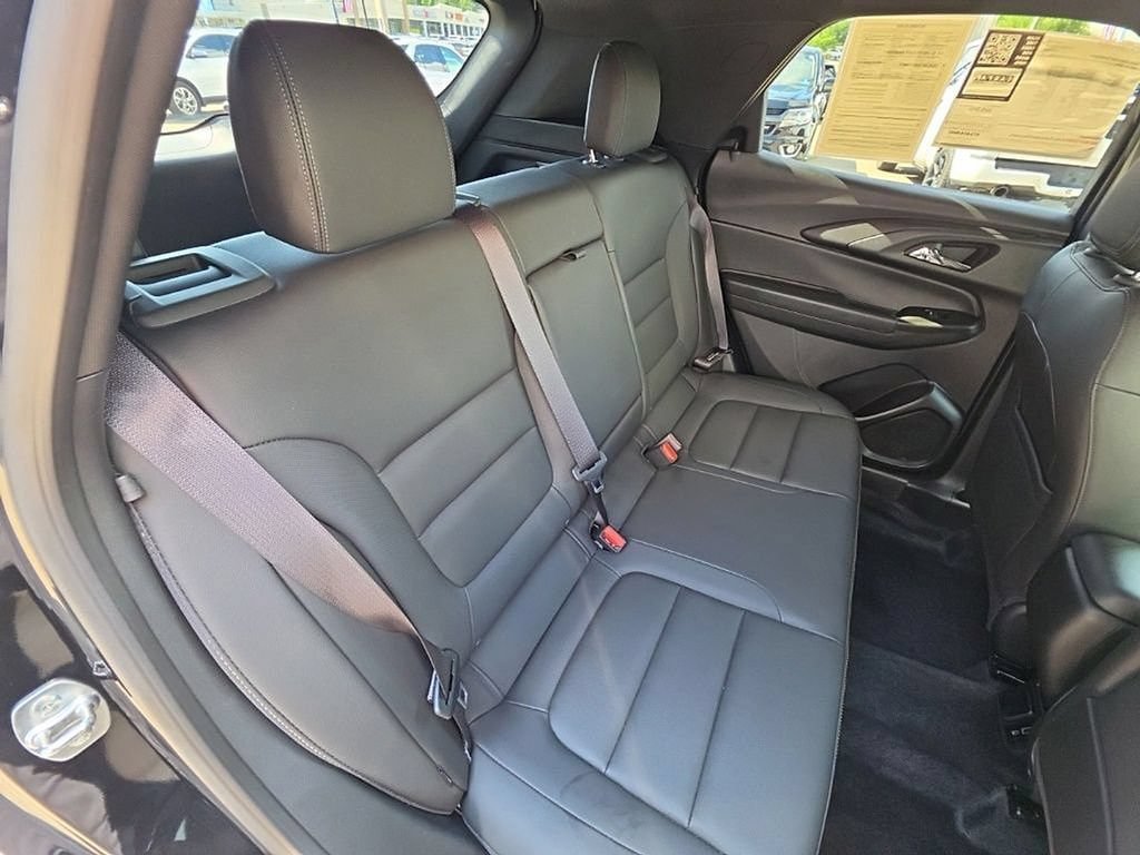 Used 2024 Chevrolet TrailBlazer ACTIV w/ Convenience Package AWD/4WD image 30