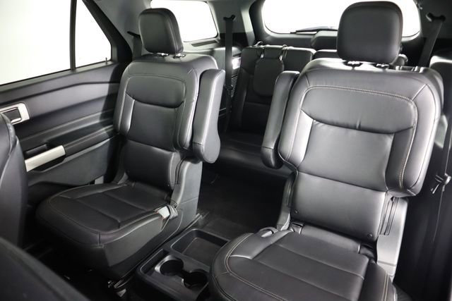 Used 2020 Ford Explorer XLT w/ Equipment Group 202A image 29