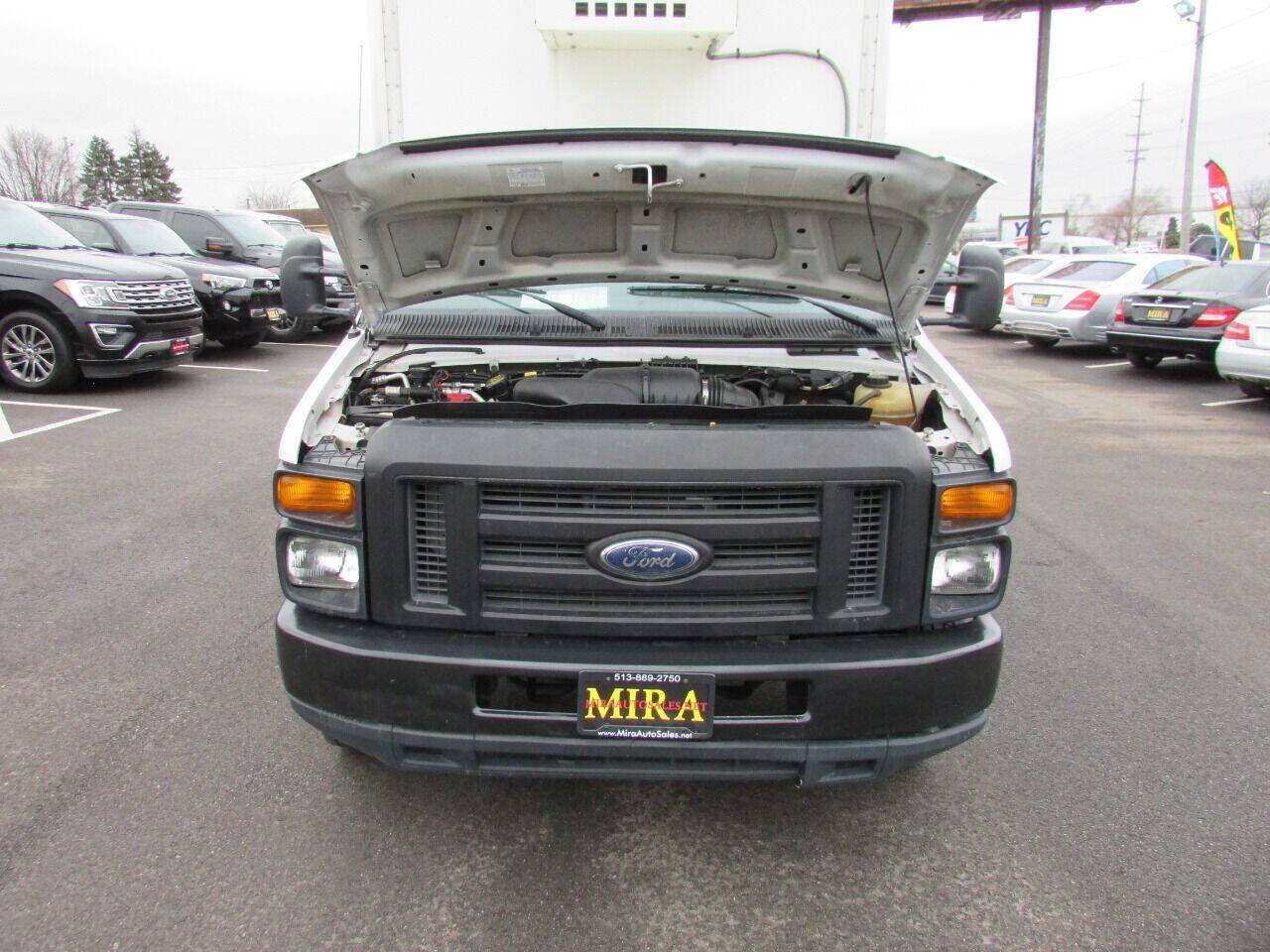 Used 2012 Ford E-450 and Econoline 450 Super Duty w/ PWR Locks & Windows Group RWD image 24