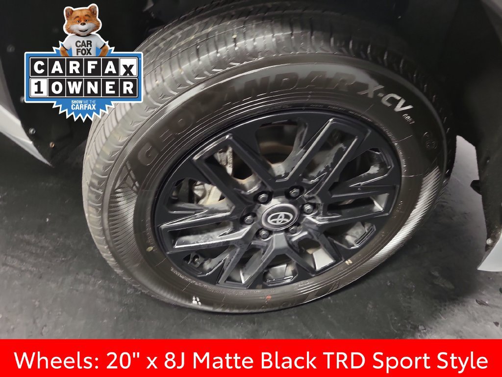 Used 2026 Toyota Tundra Limited AWD/4WD image 10
