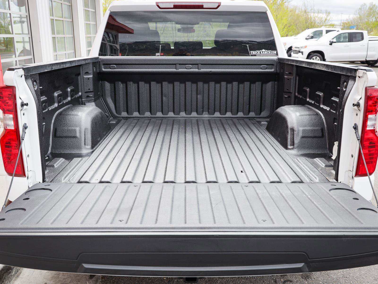 Used 2023 Chevrolet Silverado 1500 LT w/ Work Truck Package image 5