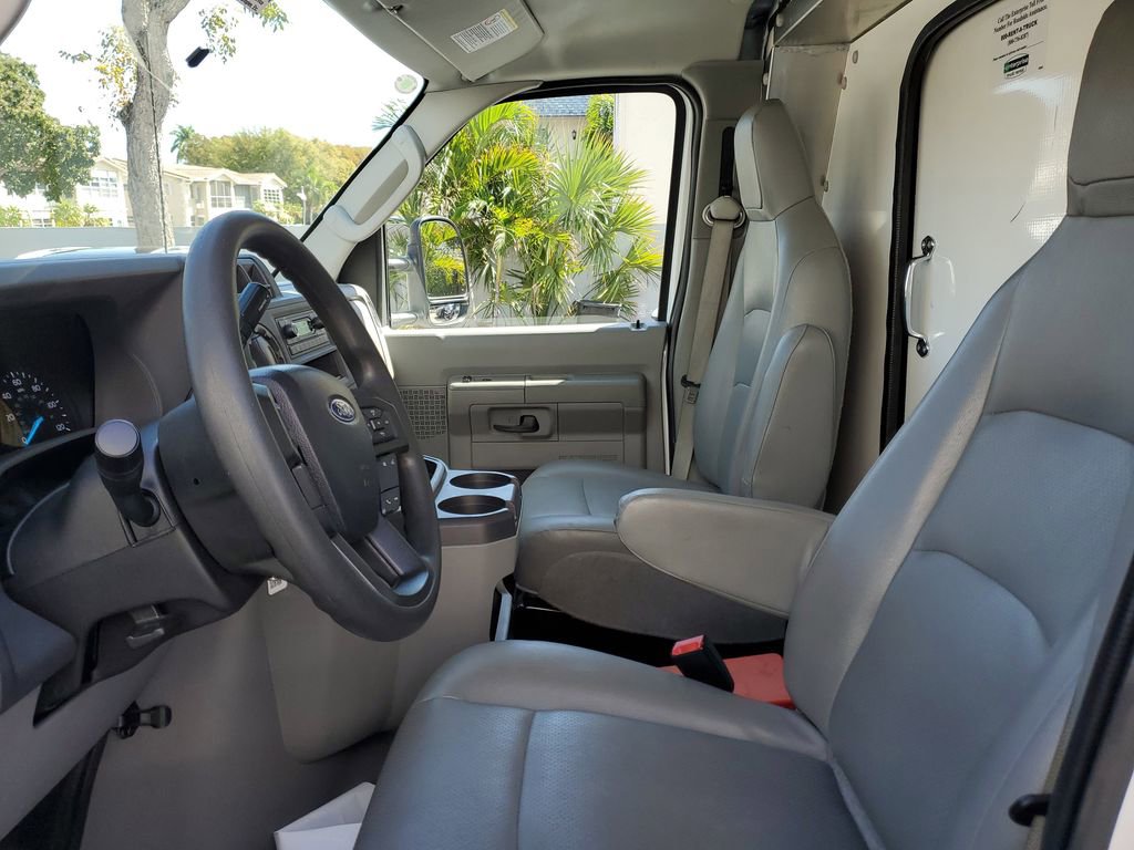 Used 2024 Ford E-350 and Econoline 350 Super Duty w/ Power Windows & Locks Group RWD image 11