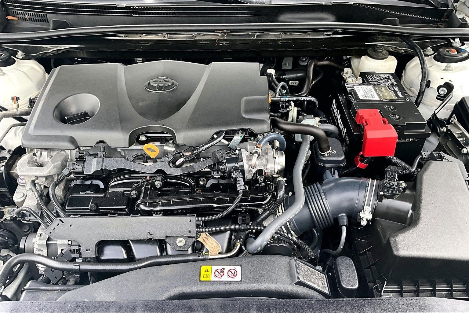 Used 2023 Toyota Camry XSE FWD image 10