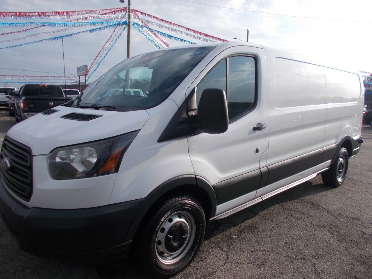 Used 2017 Ford Transit 350 148 Low Roof image 1