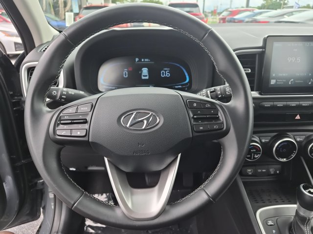 Used 2026 Hyundai Venue SEL FWD image 22