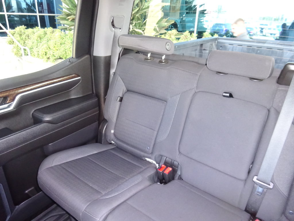 Certified 2023 GMC Sierra 1500 Elevation w/ LPO, Elevation Black Package AWD/4WD image 14