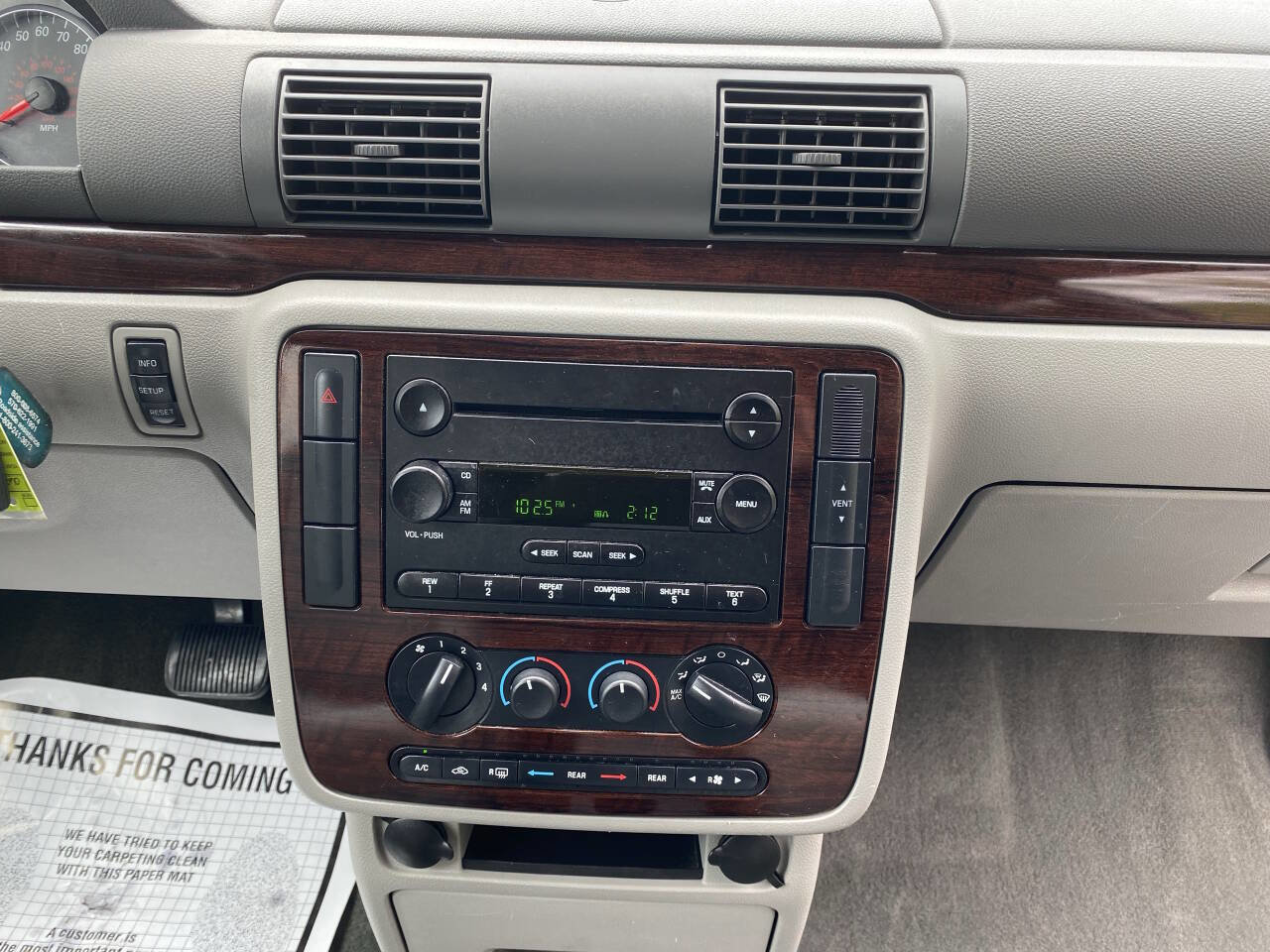 Used 2006 Ford Freestar SEL FWD image 20