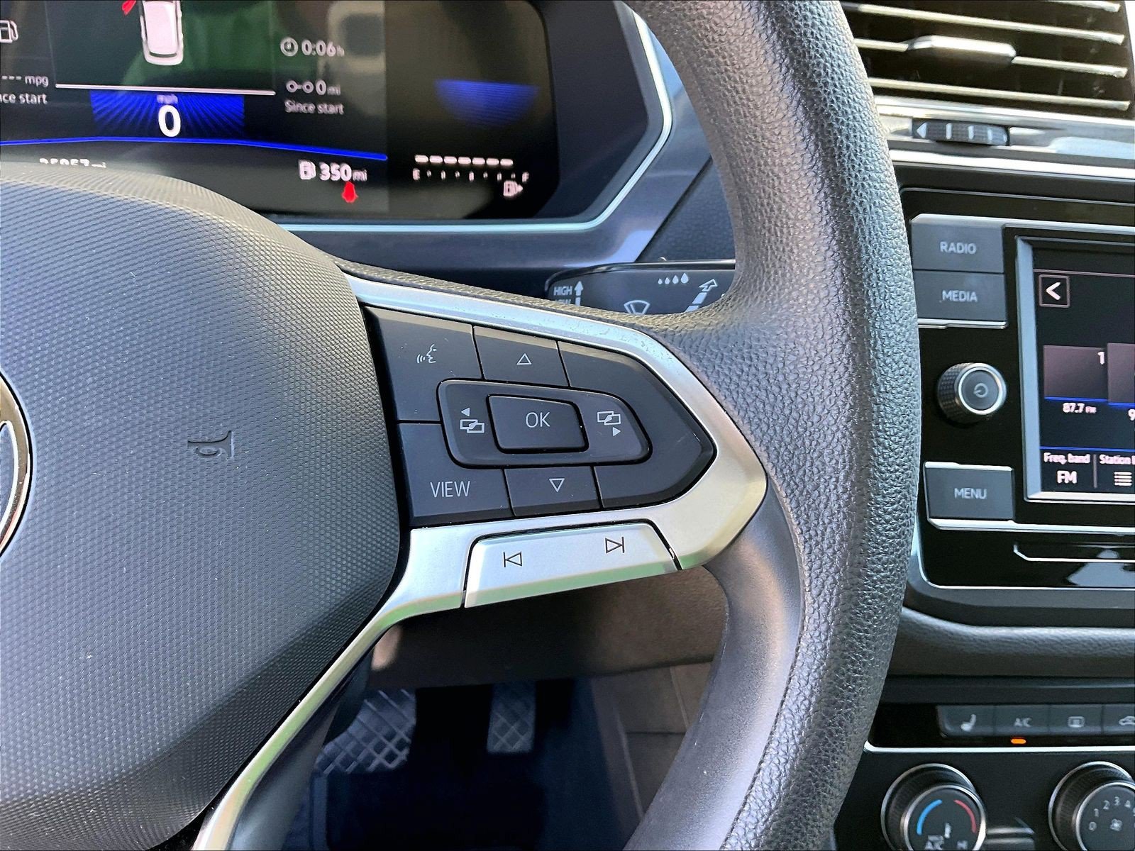 Certified 2023 Volkswagen Tiguan S FWD image 17