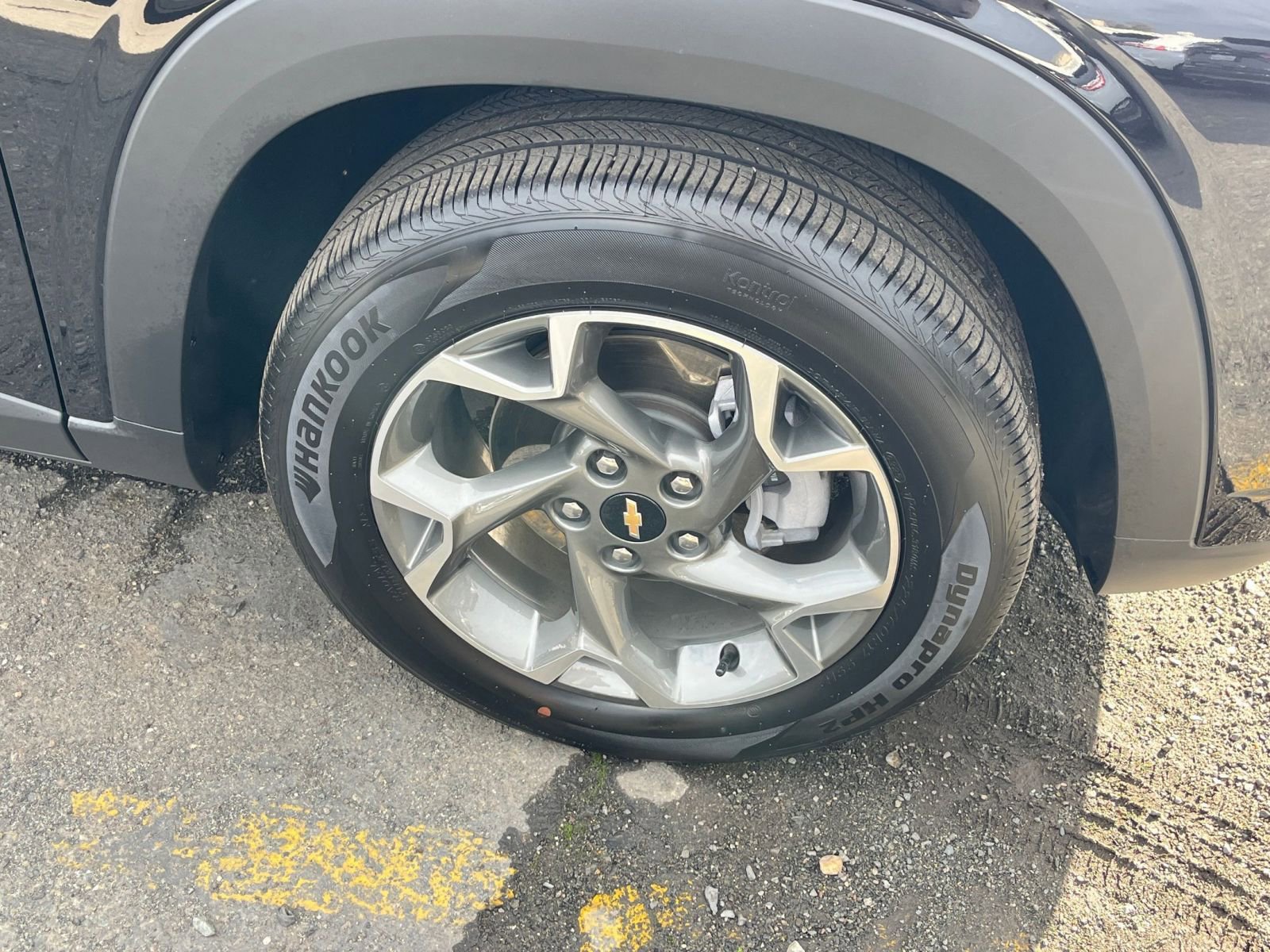 Used 2025 Chevrolet Trax LT image 28