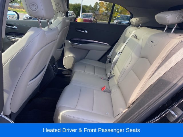 Used 2023 Cadillac XT4 Luxury w/ Cold Weather Package AWD/4WD image 19