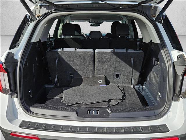 Used 2025 Ford Explorer Active image 6