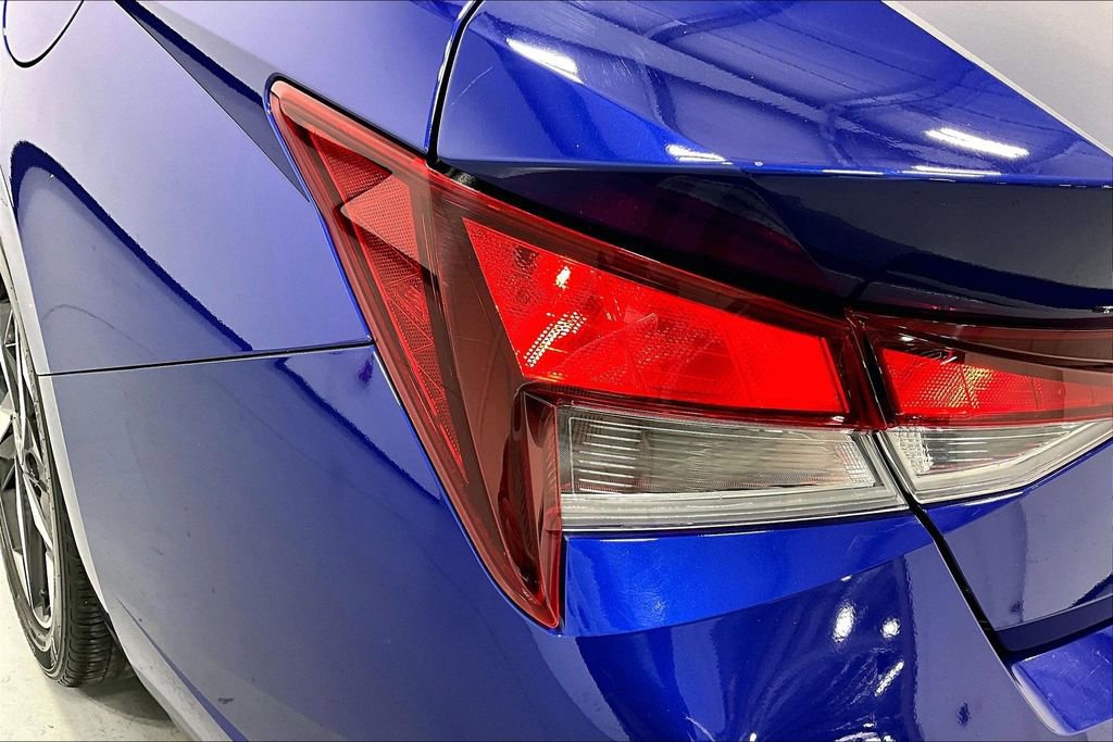 Used 2023 Hyundai Elantra SEL w/ Convenience Package image 37