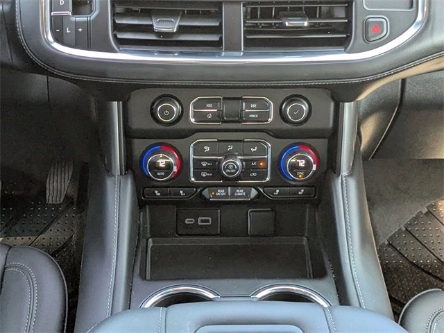 Used 2024 Chevrolet Suburban Z71 w/ Z71 Off-Road Package image 19