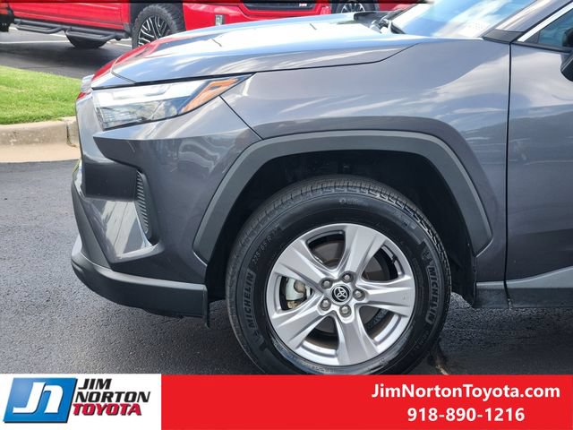 Used 2025 Toyota RAV4 XLE FWD image 8