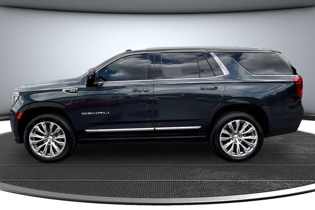 Used 2021 GMC Yukon Denali w/ Denali Premium Package AWD/4WD image 8
