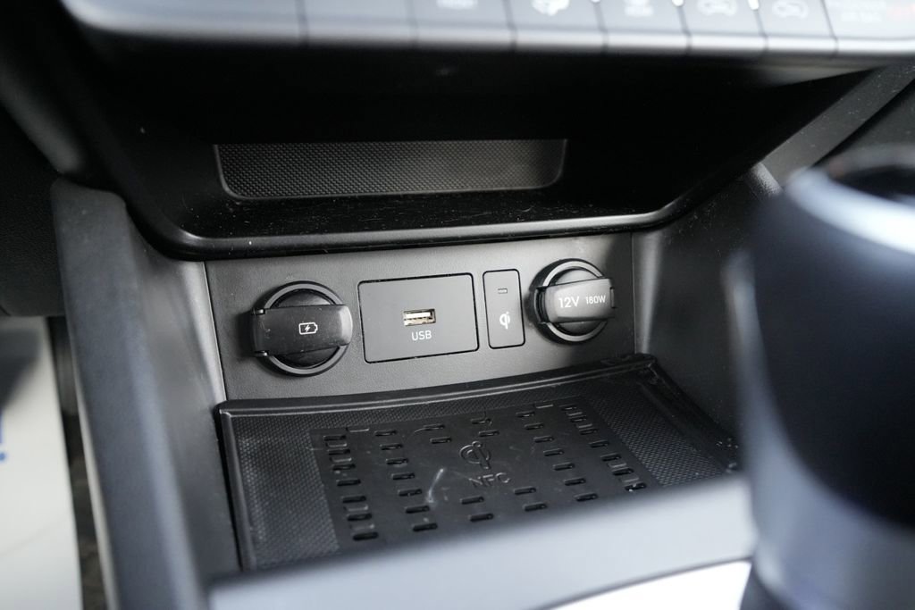 Certified 2023 Hyundai Kona Limited w/ Winter Weather Package image 33