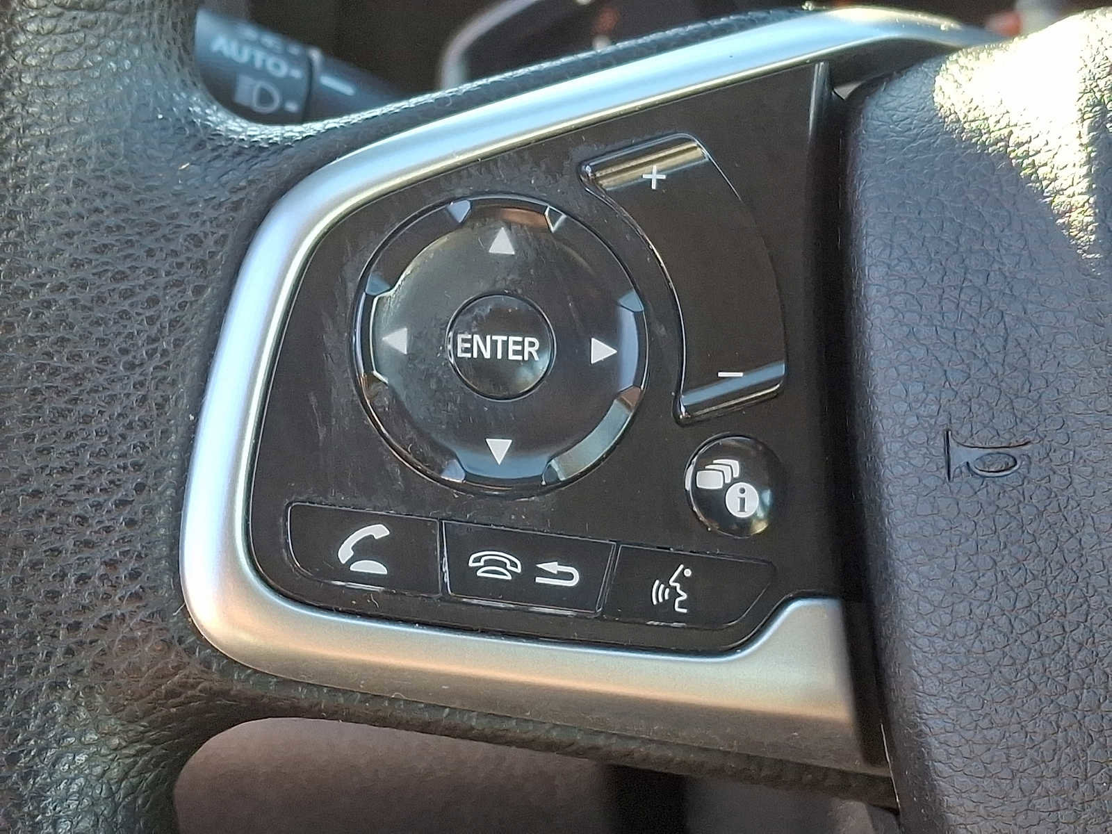 Used 2020 Honda CR-V LX image 18